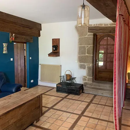 Dans La Campagne Bretonne - Le Jardin De Devant Holiday home