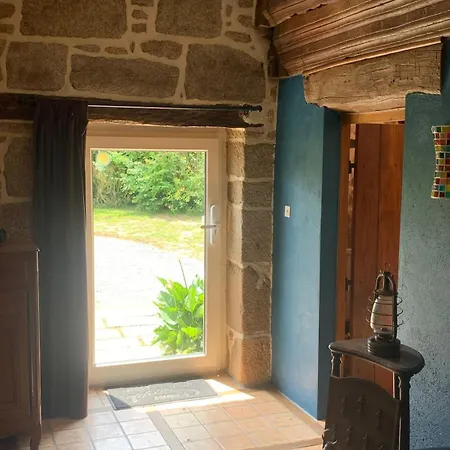 Dans La Campagne Bretonne - Le Jardin De Devant Villamee